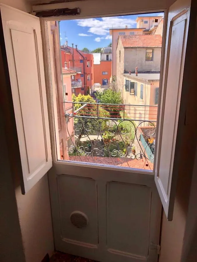D.I Dream Apartment Sarzana 0*,